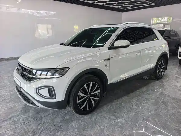 Volkswagen T-Roc 2024