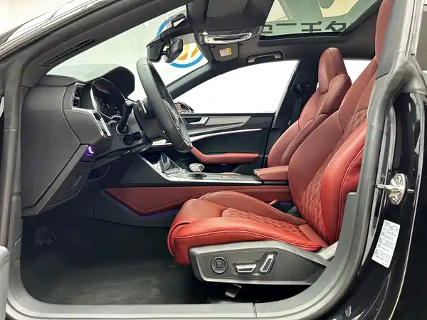 Audi A7L 2025
