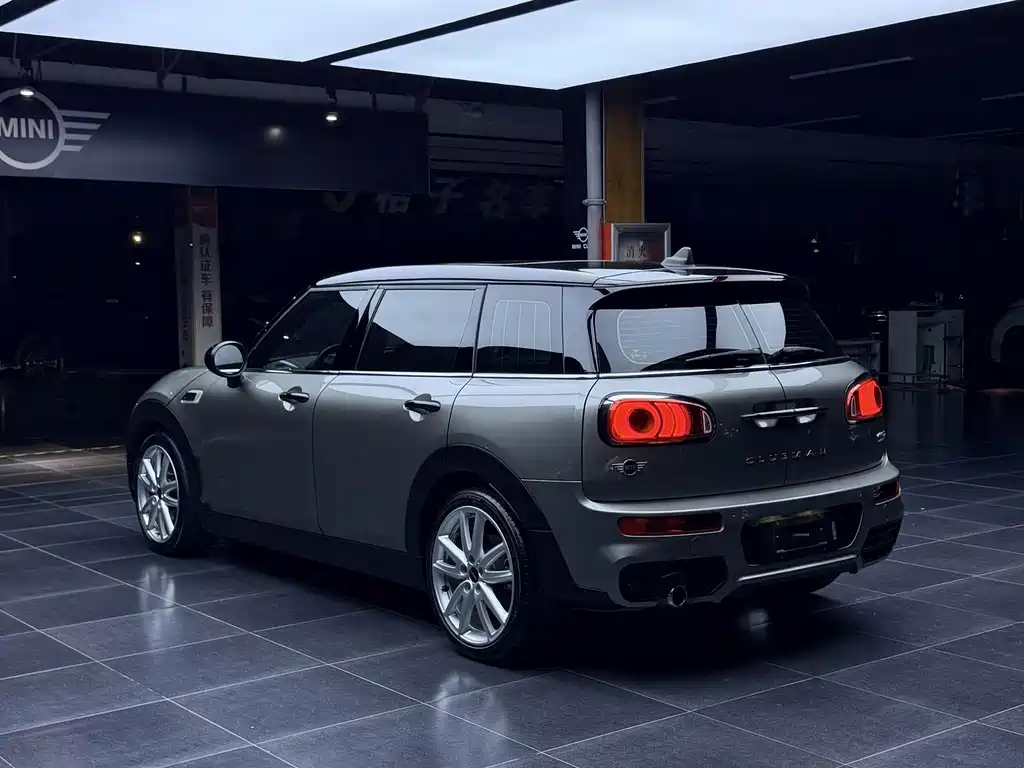 MINI Clubman 2019 — фото 10