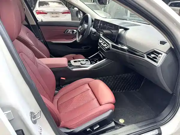 BMW 3 Series 2023
