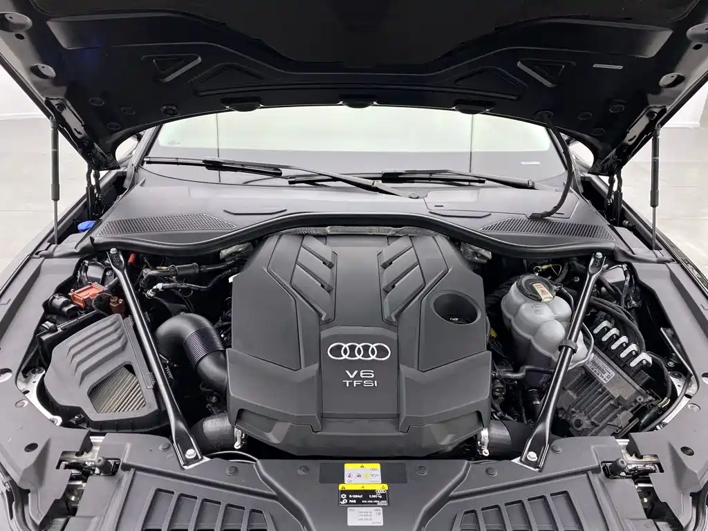 Audi A8 2023 — фото 25
