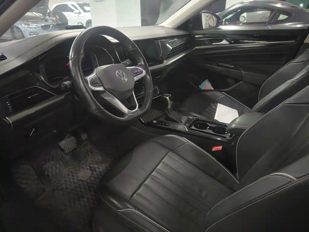 Volkswagen Passat 2022