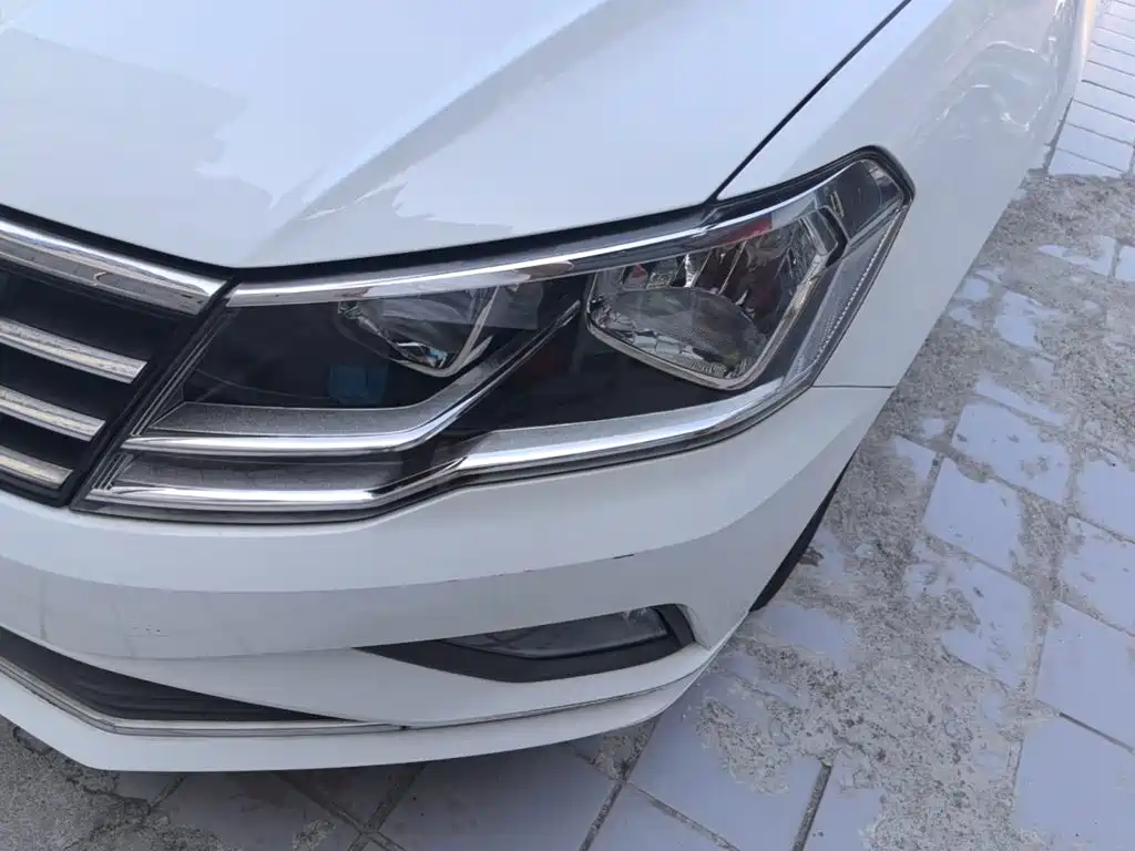 Volkswagen Jetta 2019 — фото 24