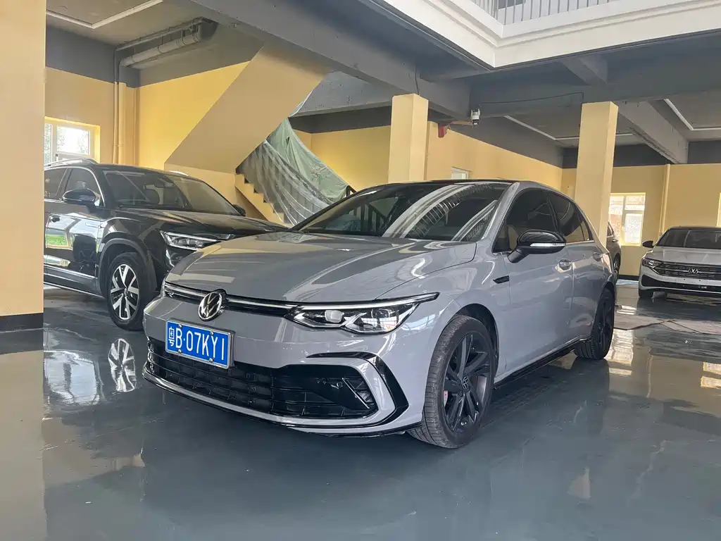 Volkswagen Golf 2022