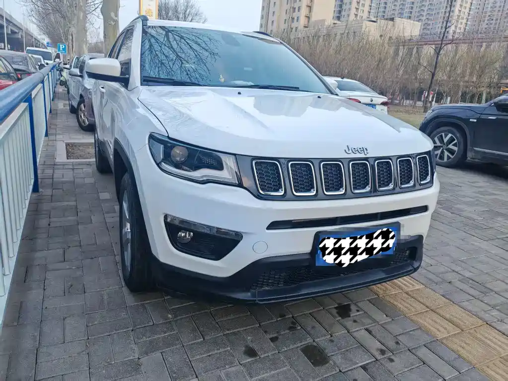 Jeep Compass 2019 — фото 3