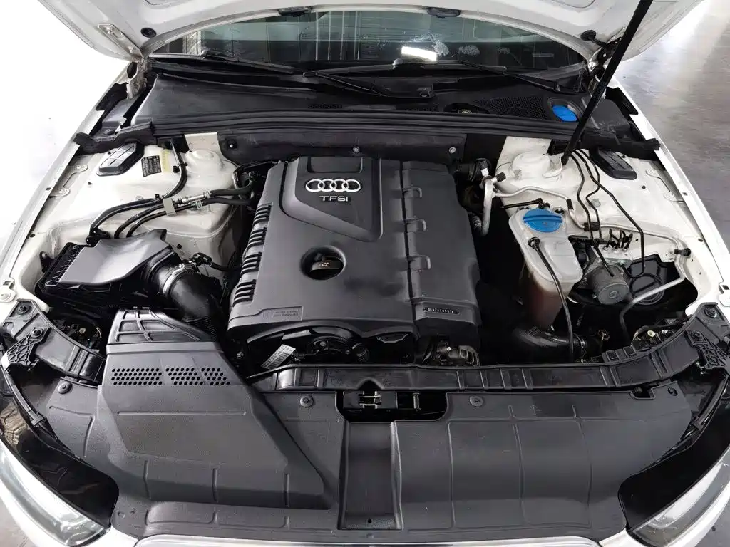 Audi A4L 2014