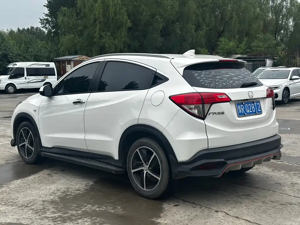Honda Vezel 2022 — фото 4