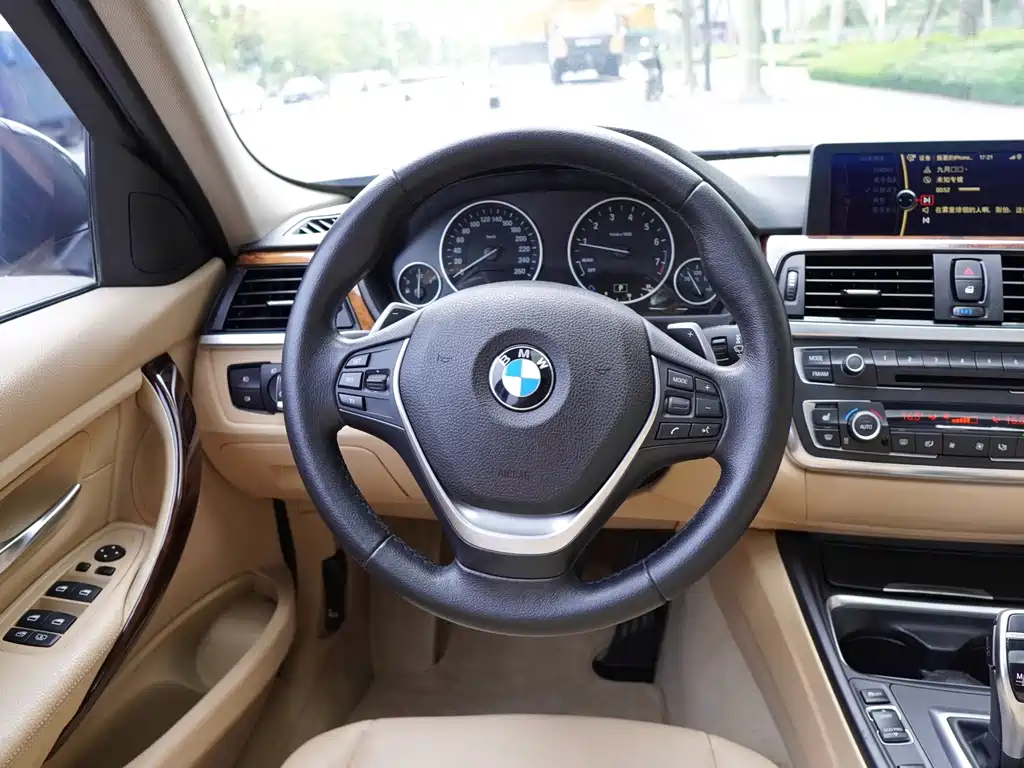 BMW 3 Series 2013 — фото 8