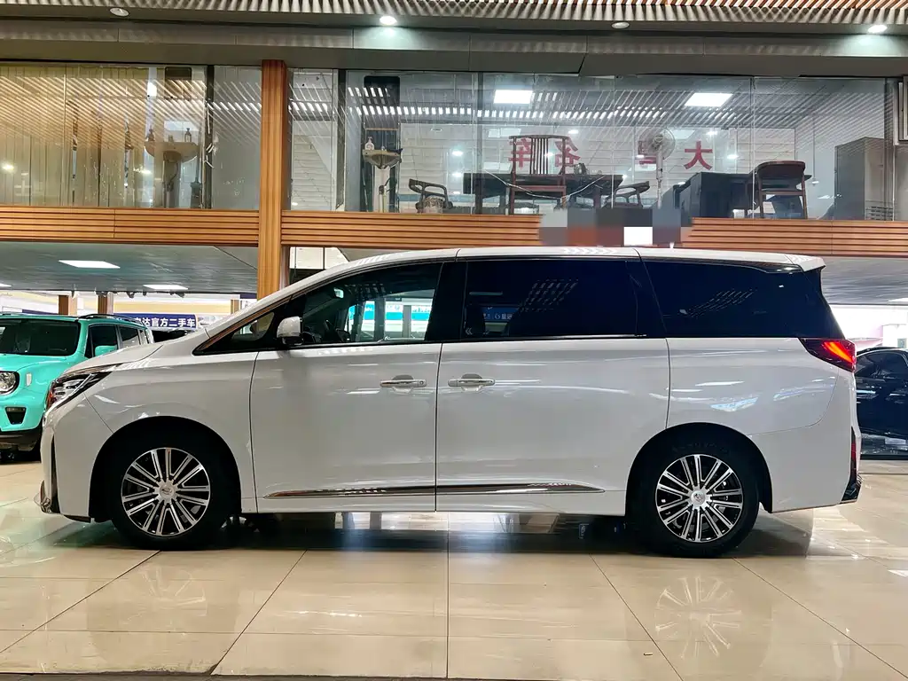 GAC Trumpchi M8 2023 — фото 4