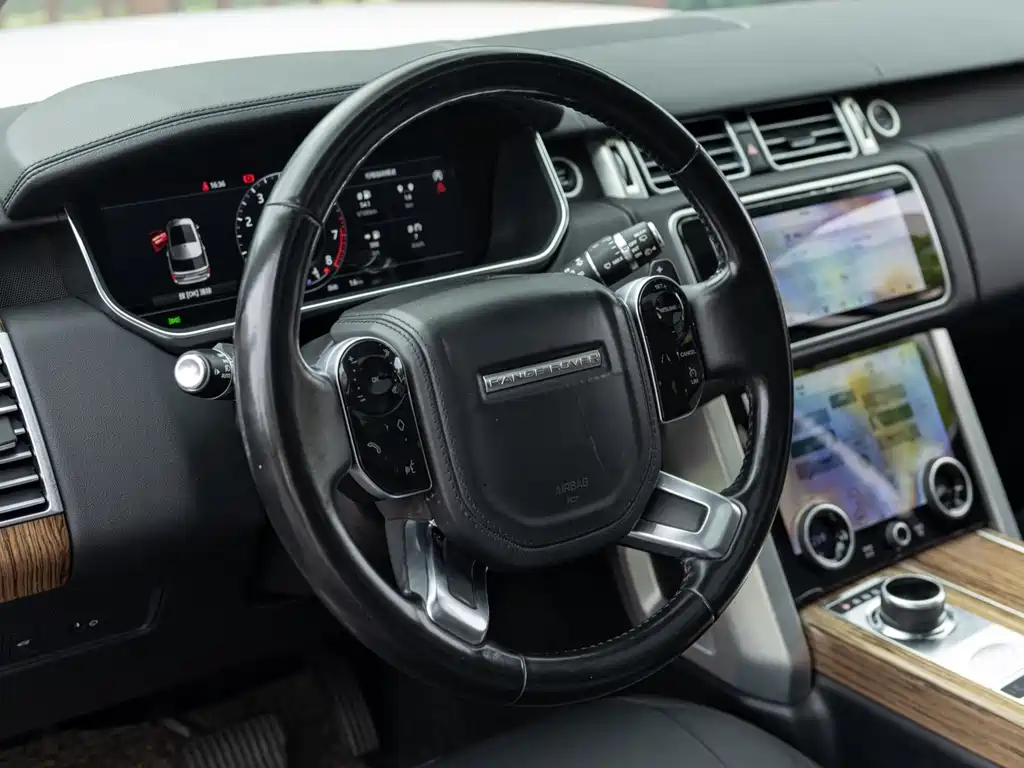 Land Rover Range Rover 2019 — фото 10