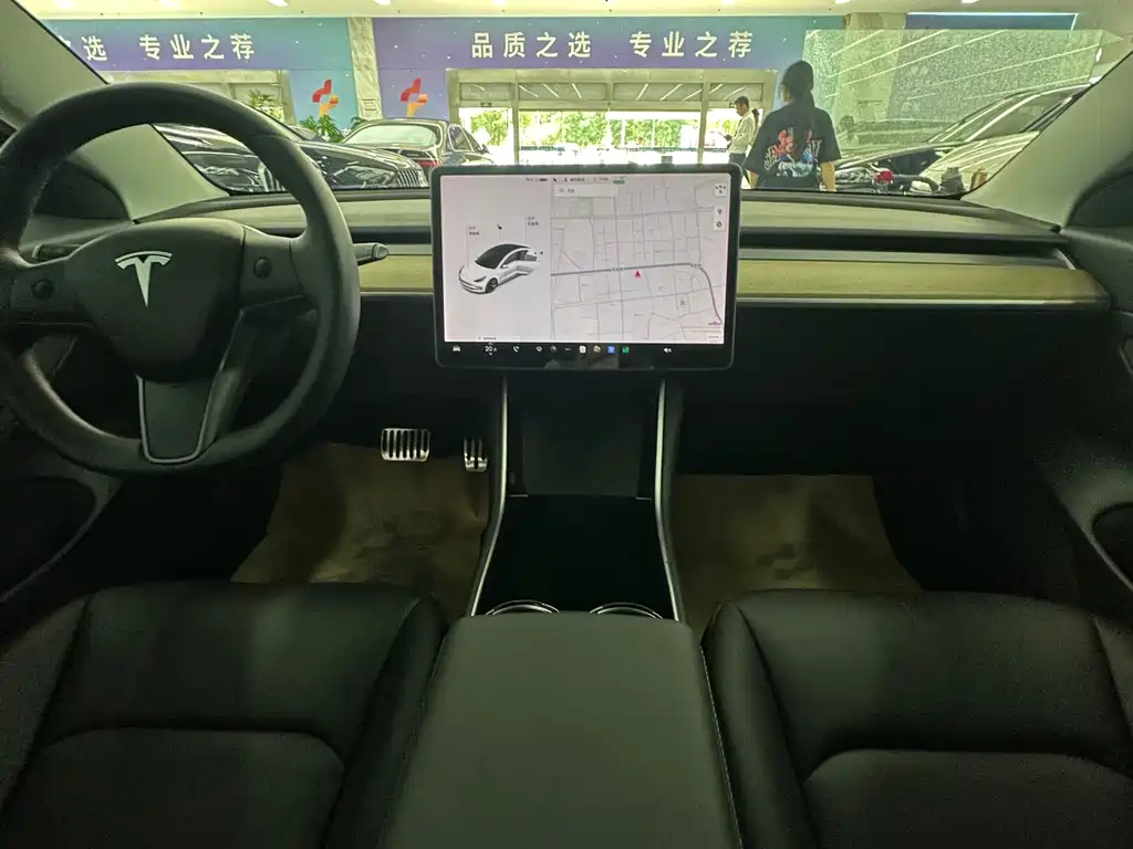 Tesla Model 3 2020 — фото 18