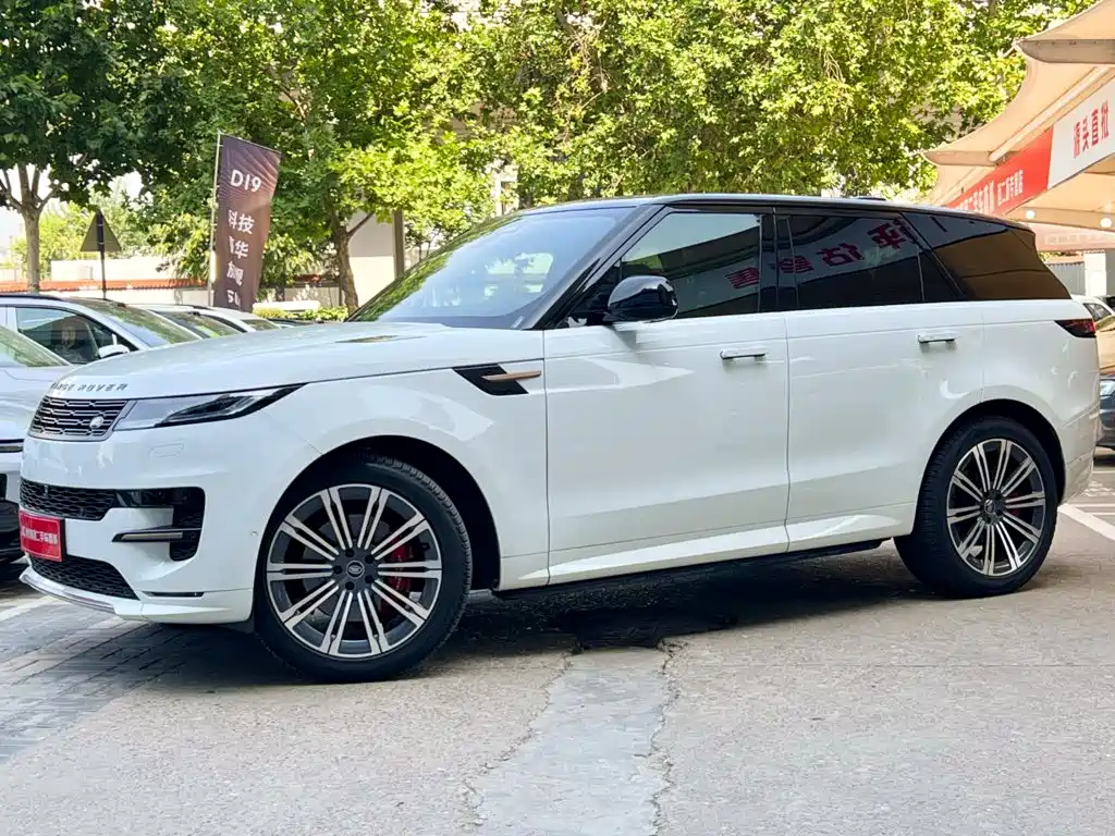 Land Rover Range Rover Sport 2026 — фото 1