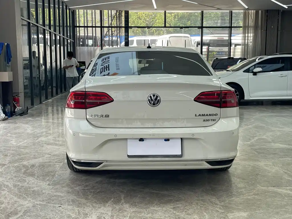 Volkswagen Lamando 2021