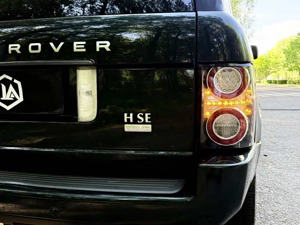 Land Rover Range Rover 2010 — фото 11