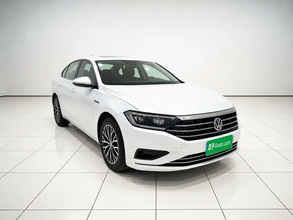 Volkswagen Sagitar 2020