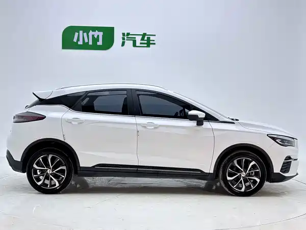 Geely Emgrand S 2022