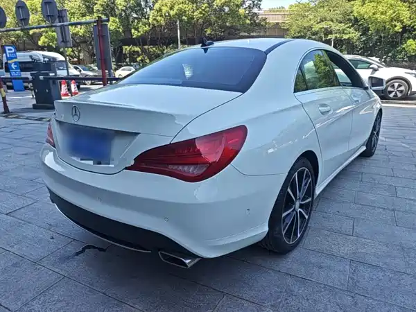 Mercedes-Benz CLA 2016