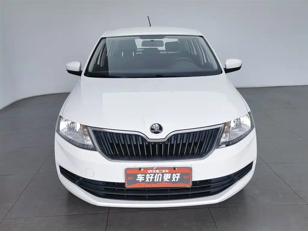 Skoda Rapid Spaceback 2019 — фото 3