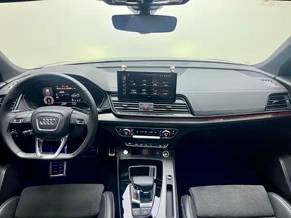 Audi Q5L Sportback 2024