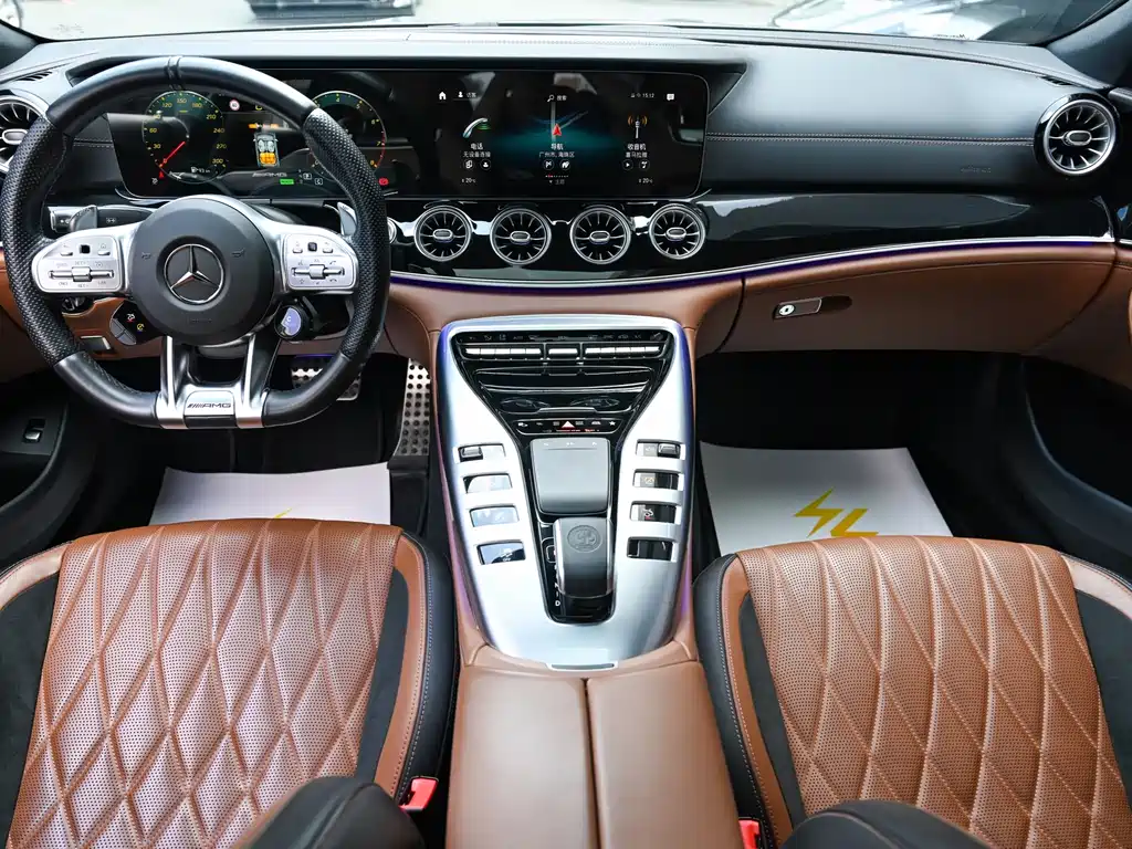 Mercedes-Benz AMG GT 2020 — фото 16