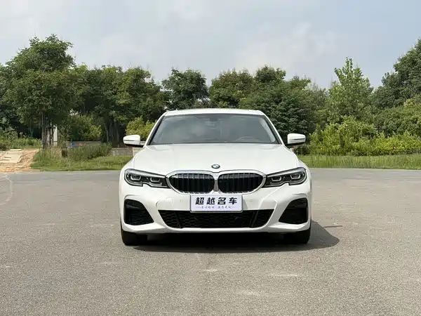 BMW 3 Series 2021