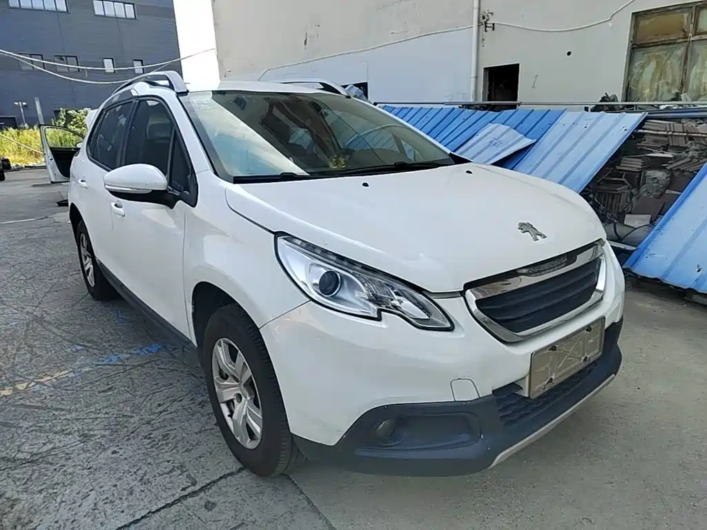 Peugeot 2008 2015 — фото 22