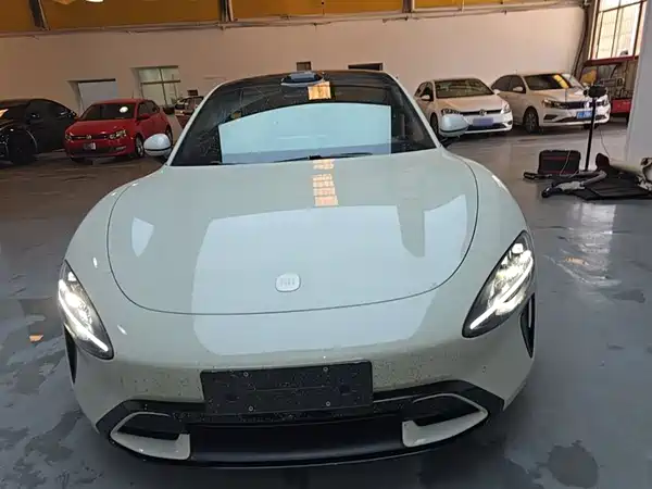 Xiaomi SU7 2024
