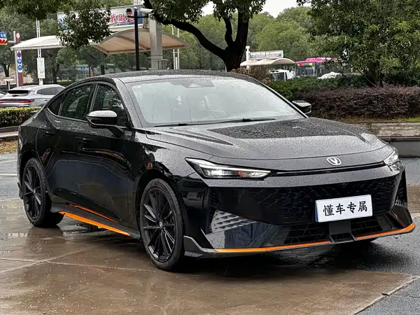 Changan UNI-V 2024