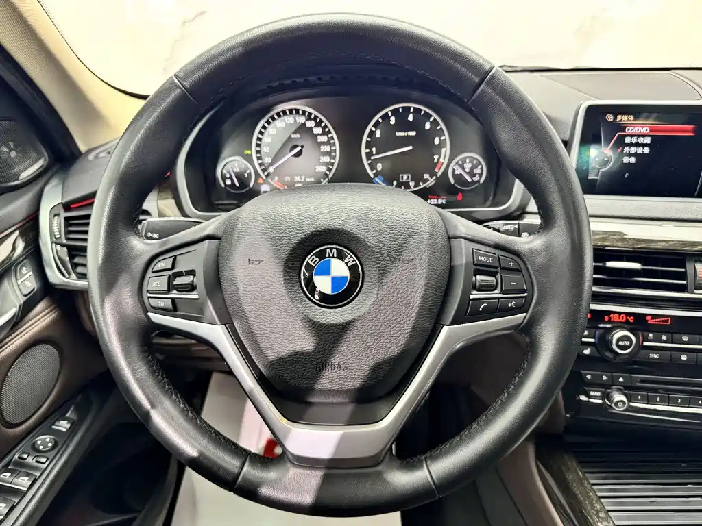 BMW X5 2015 — фото 15