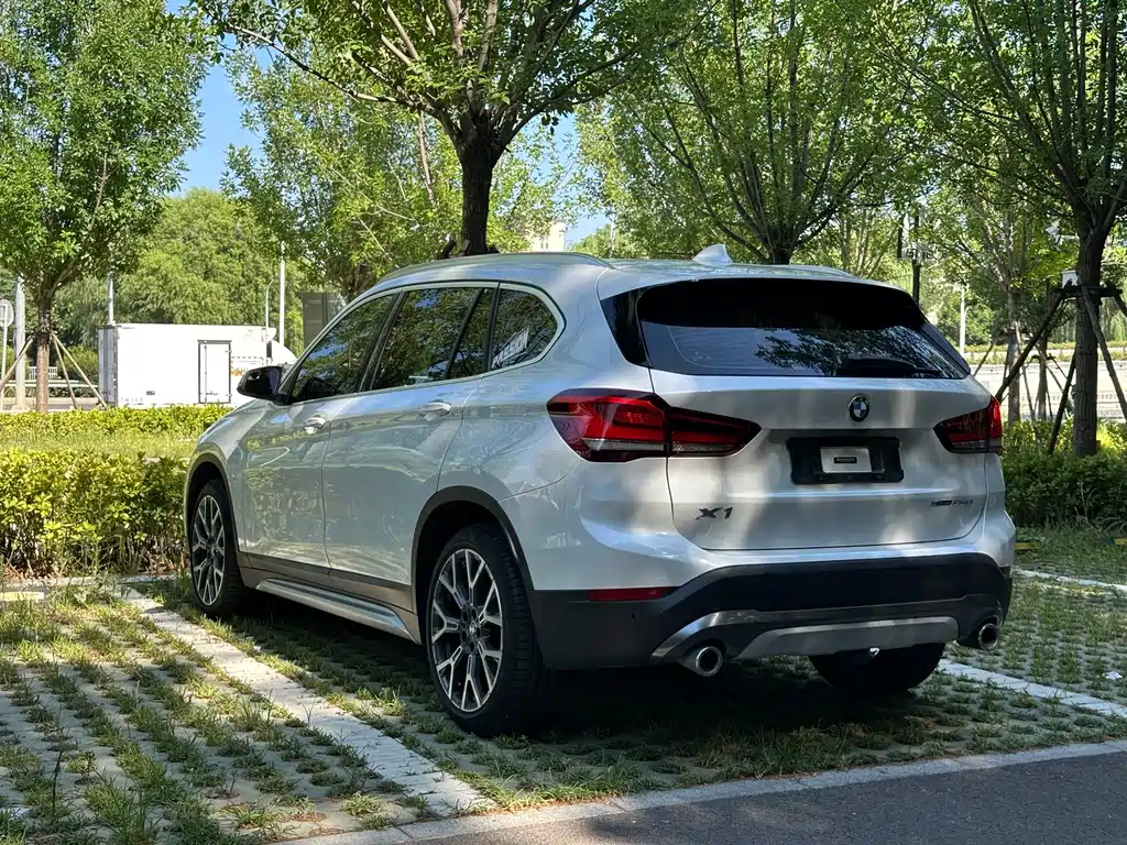 BMW X1 2022 — фото 15