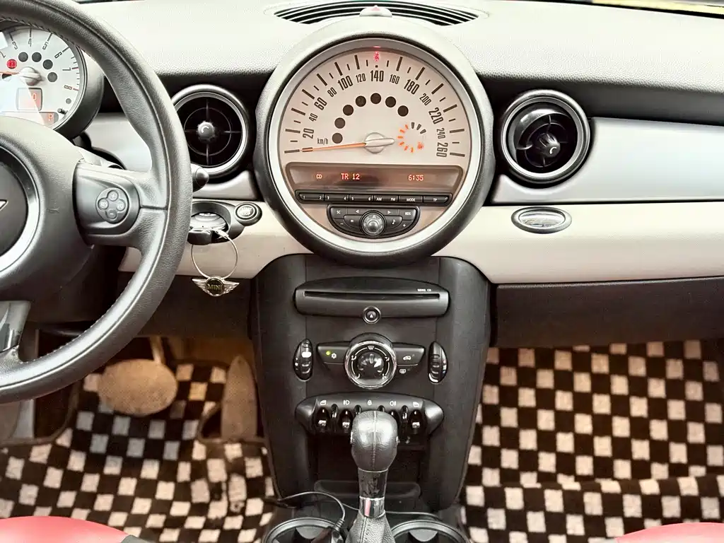 MINI Countryman 2012 — фото 11