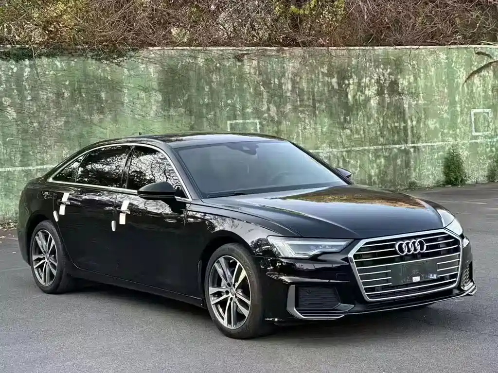Audi A6L 2022