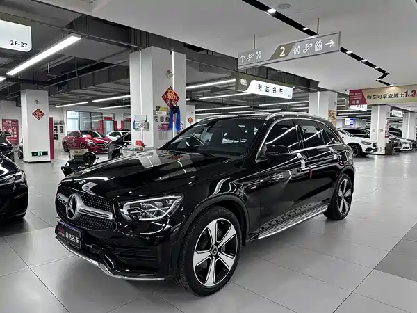 Mercedes-Benz GLC 2023