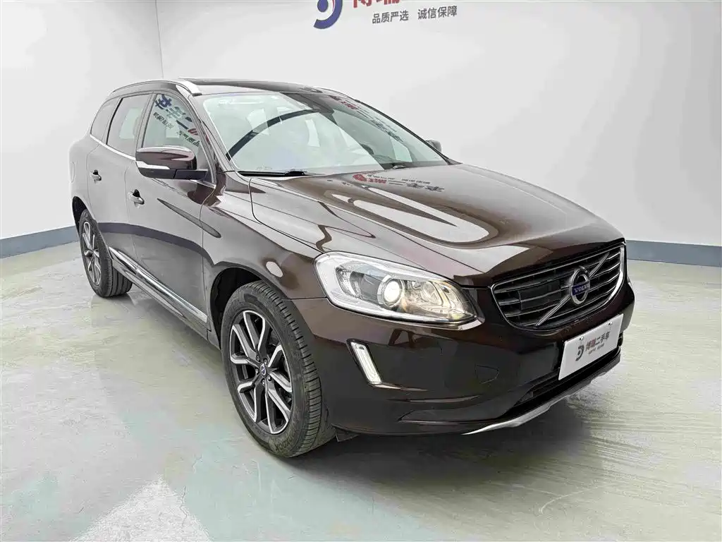 Volvo XC60 2017 — фото 3