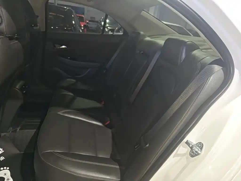 Chevrolet Malibu 2015 — фото 17