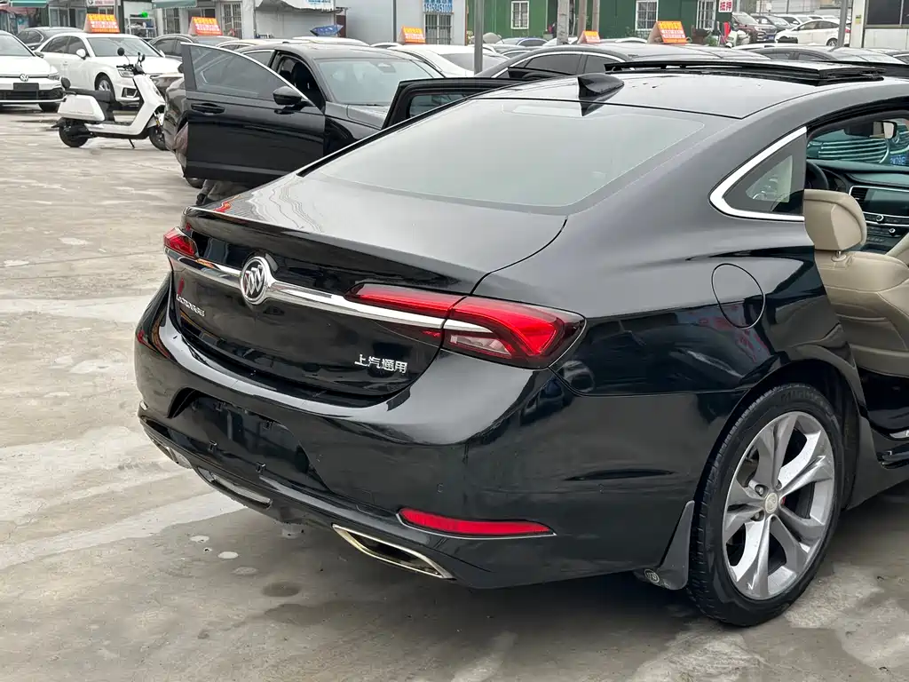 Buick LaCrosse 2022 — фото 19