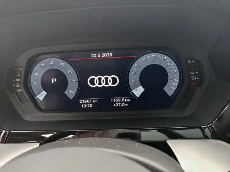Audi A3 2023 — фото 5