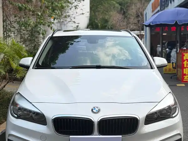 BMW 2 Series Station Wagon 2016