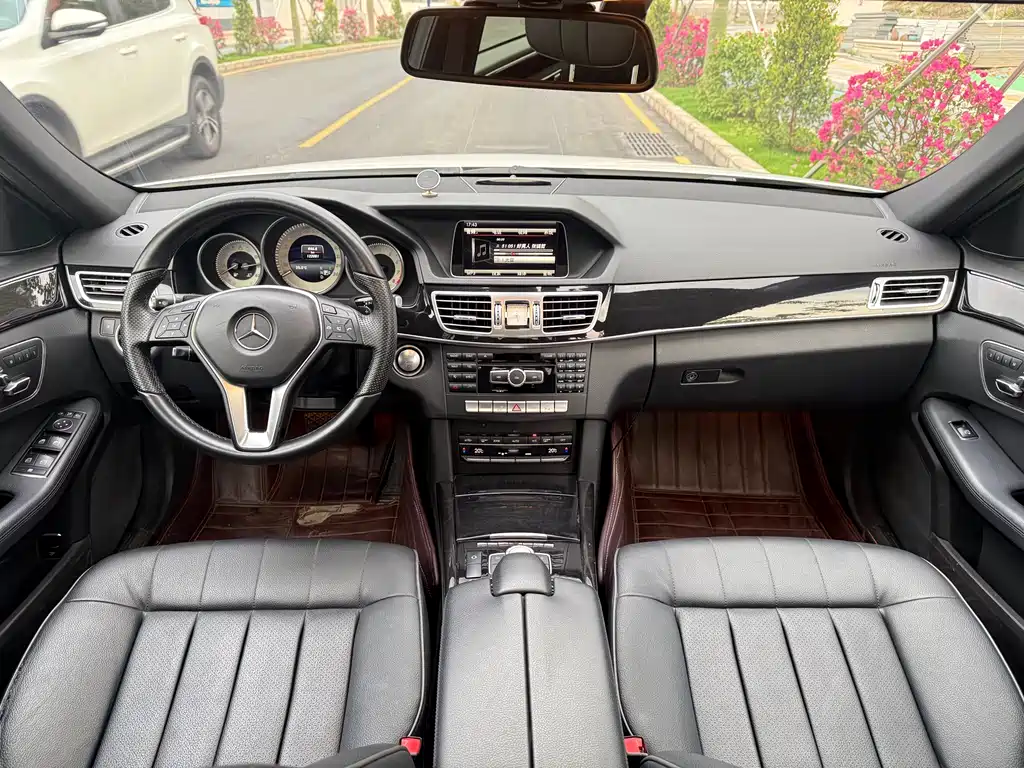 Mercedes-Benz E-Class 2015 — фото 8