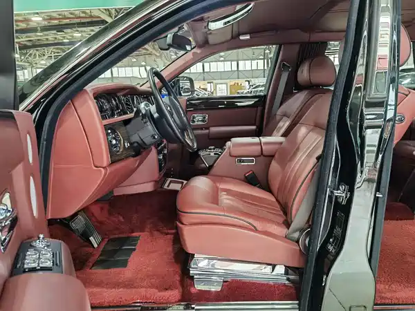 Rolls-Royce Phantom 2013