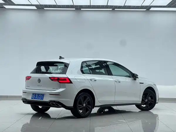Volkswagen Golf 2023