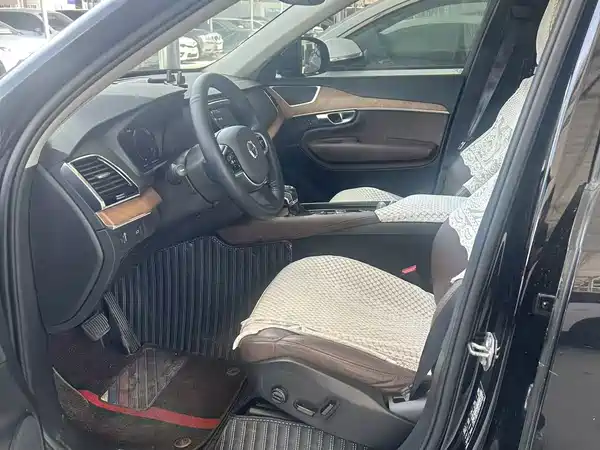 Volvo XC90 2019
