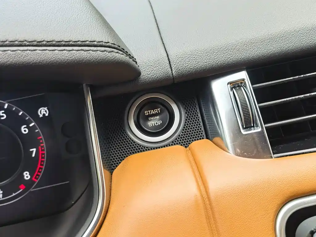 Land Rover Range Rover Sport 2021 — фото 29
