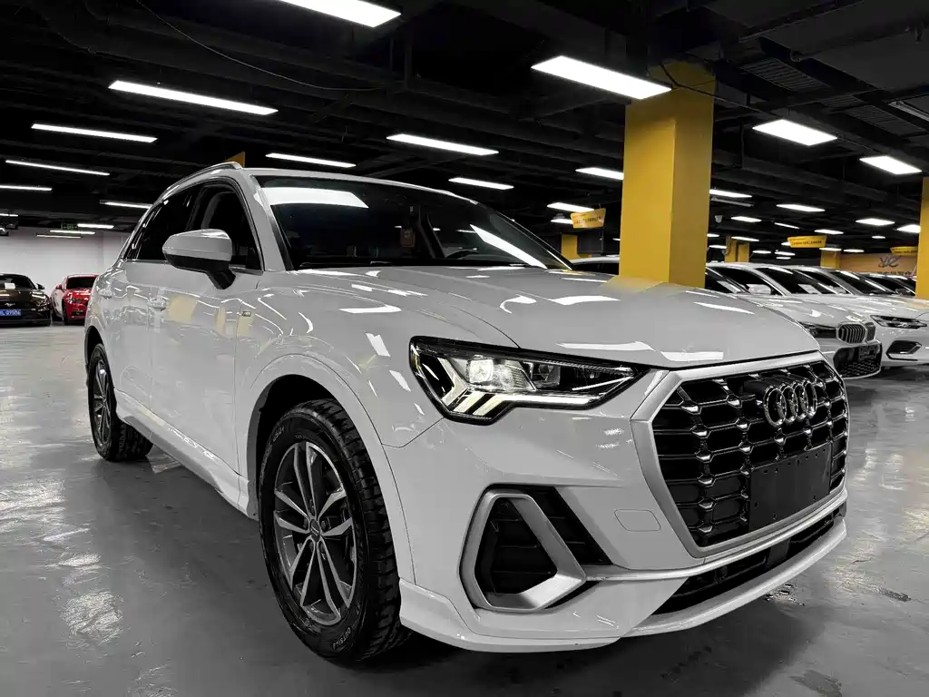 Audi Q3 2021