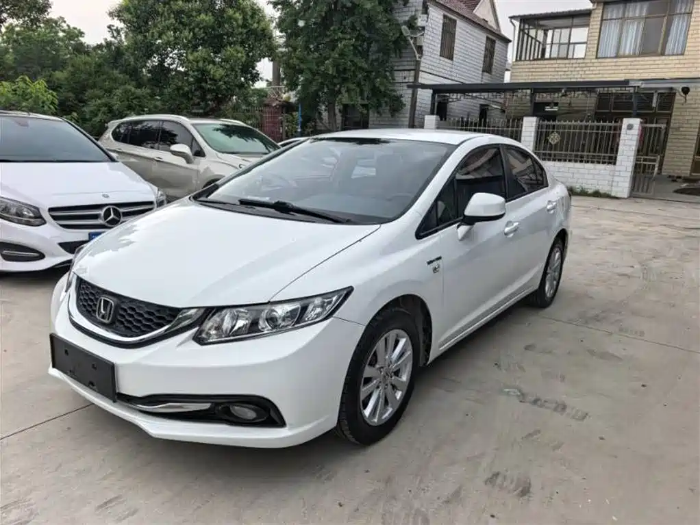 Honda Civic 2015 — фото 2
