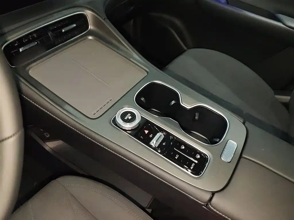 Chery Tiggo 8 PLUS 2025 — фото 16