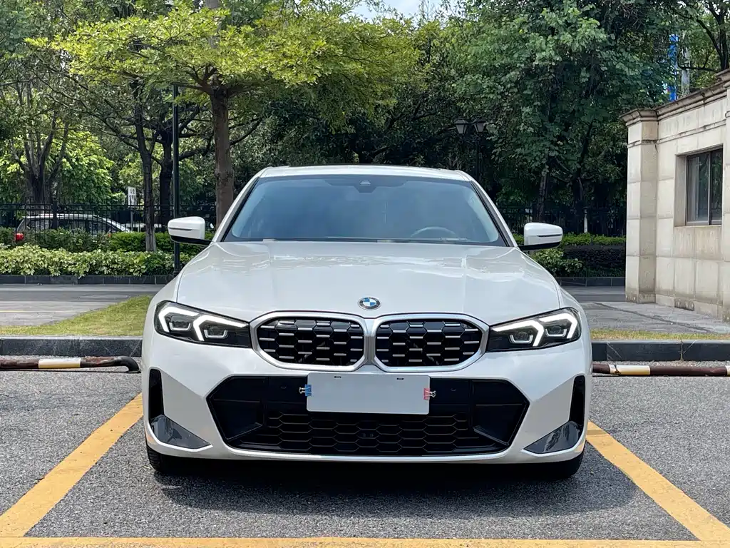 BMW 3 Series 2024