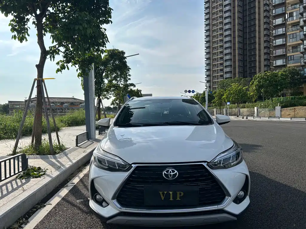 Toyota Yaris L 2023