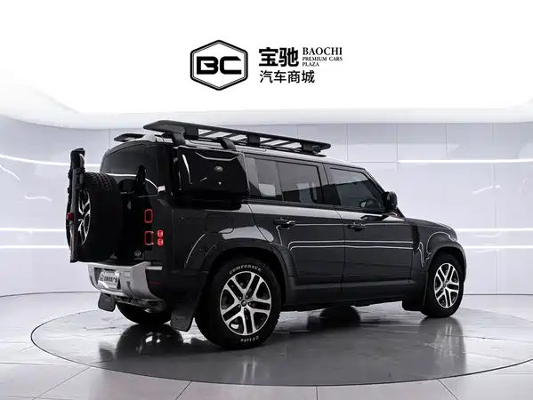 Land Rover Defender 2023