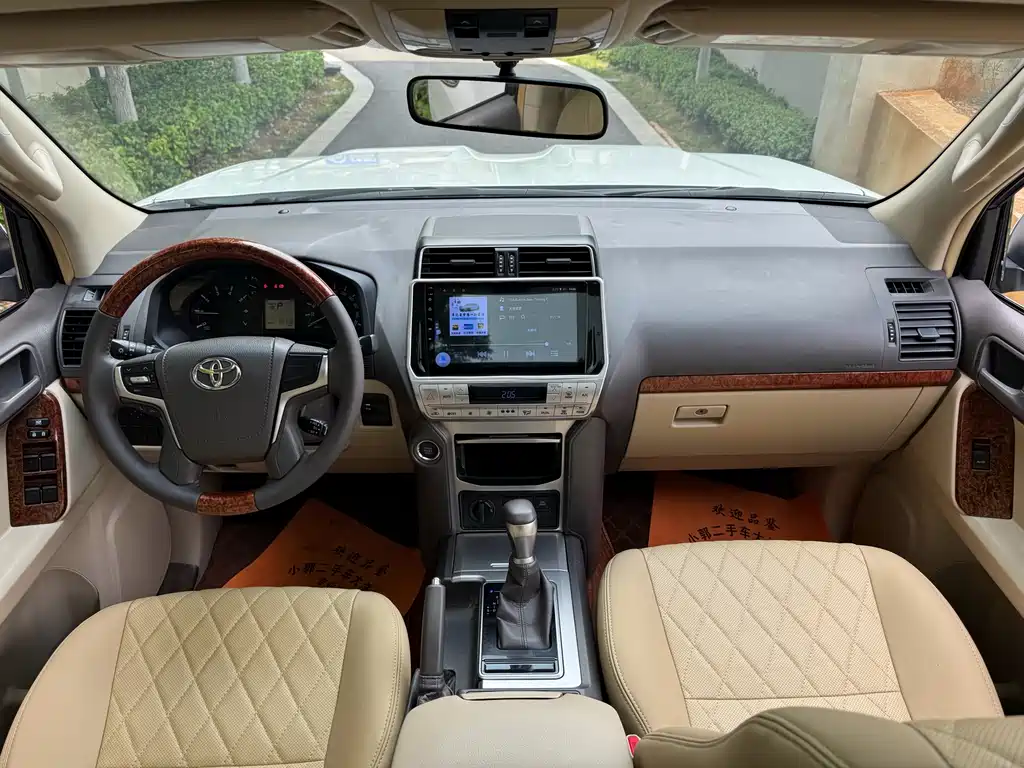 Toyota Prado 2018 — фото 15